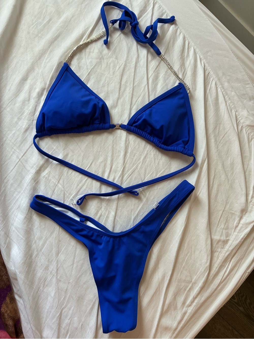 Bodybuilder figure posing suit new one